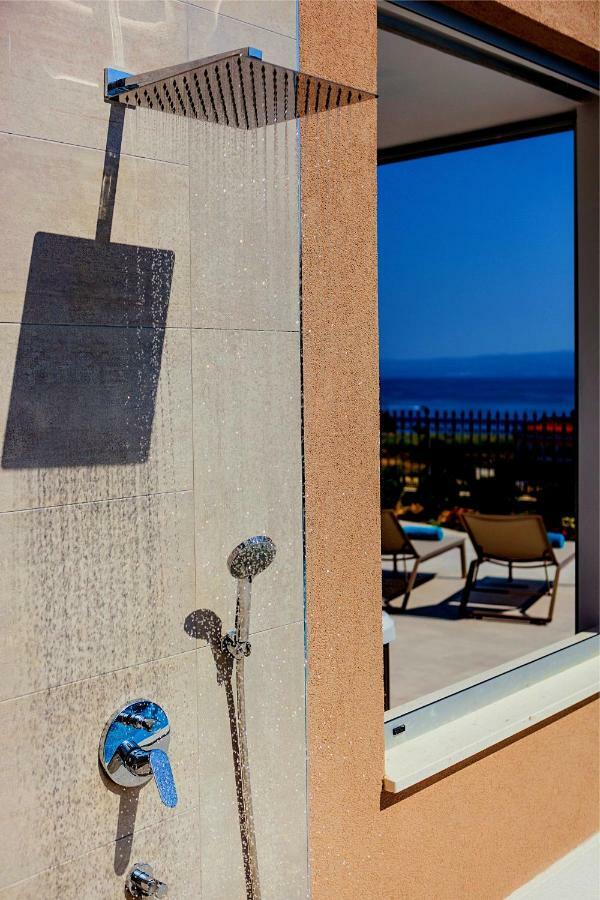 Villa Sea Breeze Split Exterior photo