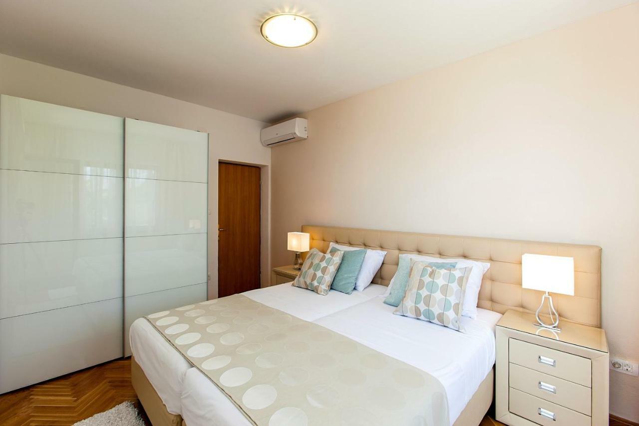 Villa Sea Breeze Split Room photo